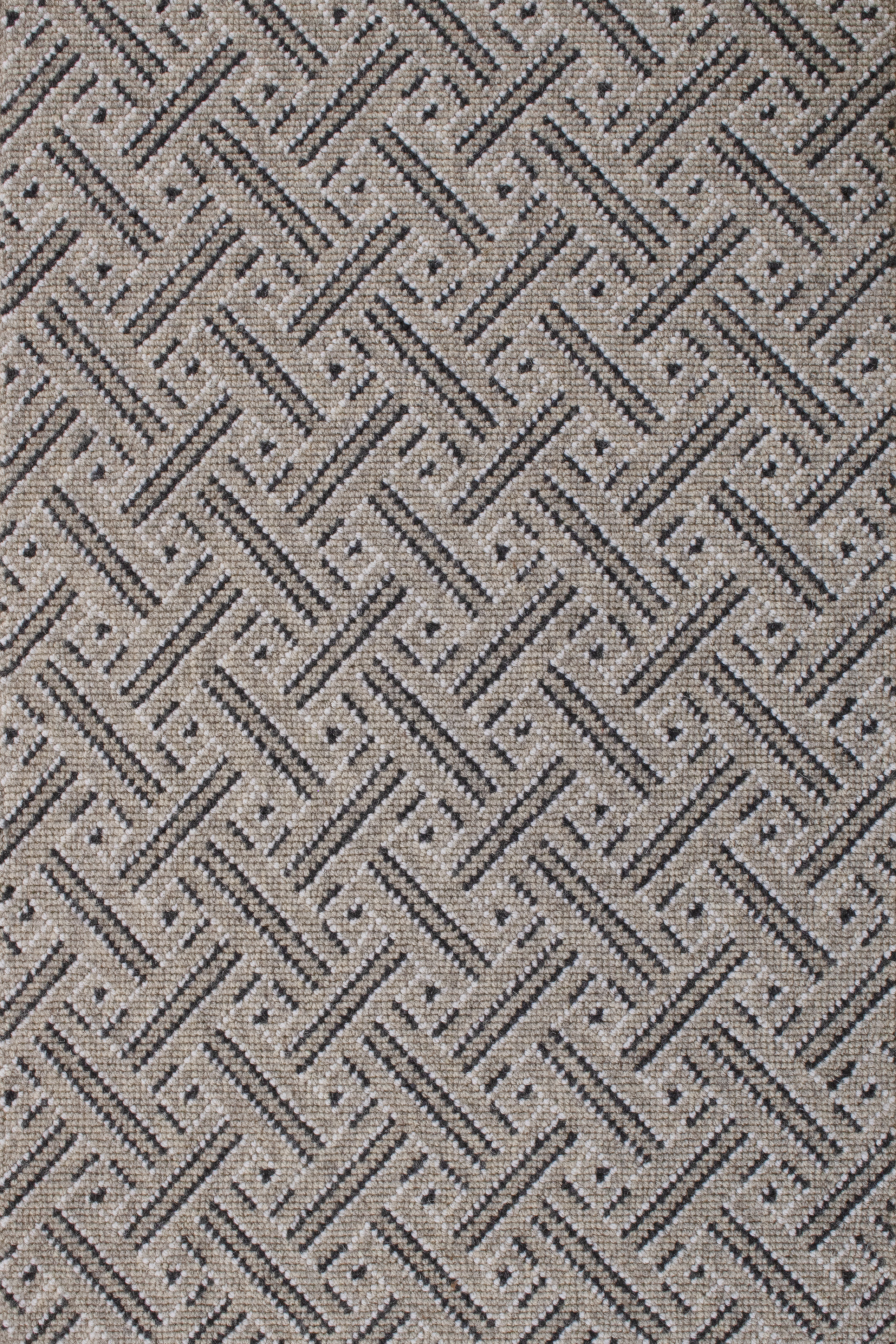 /Broadloom/Cutting Edge/Charcoal_Geo.jpg