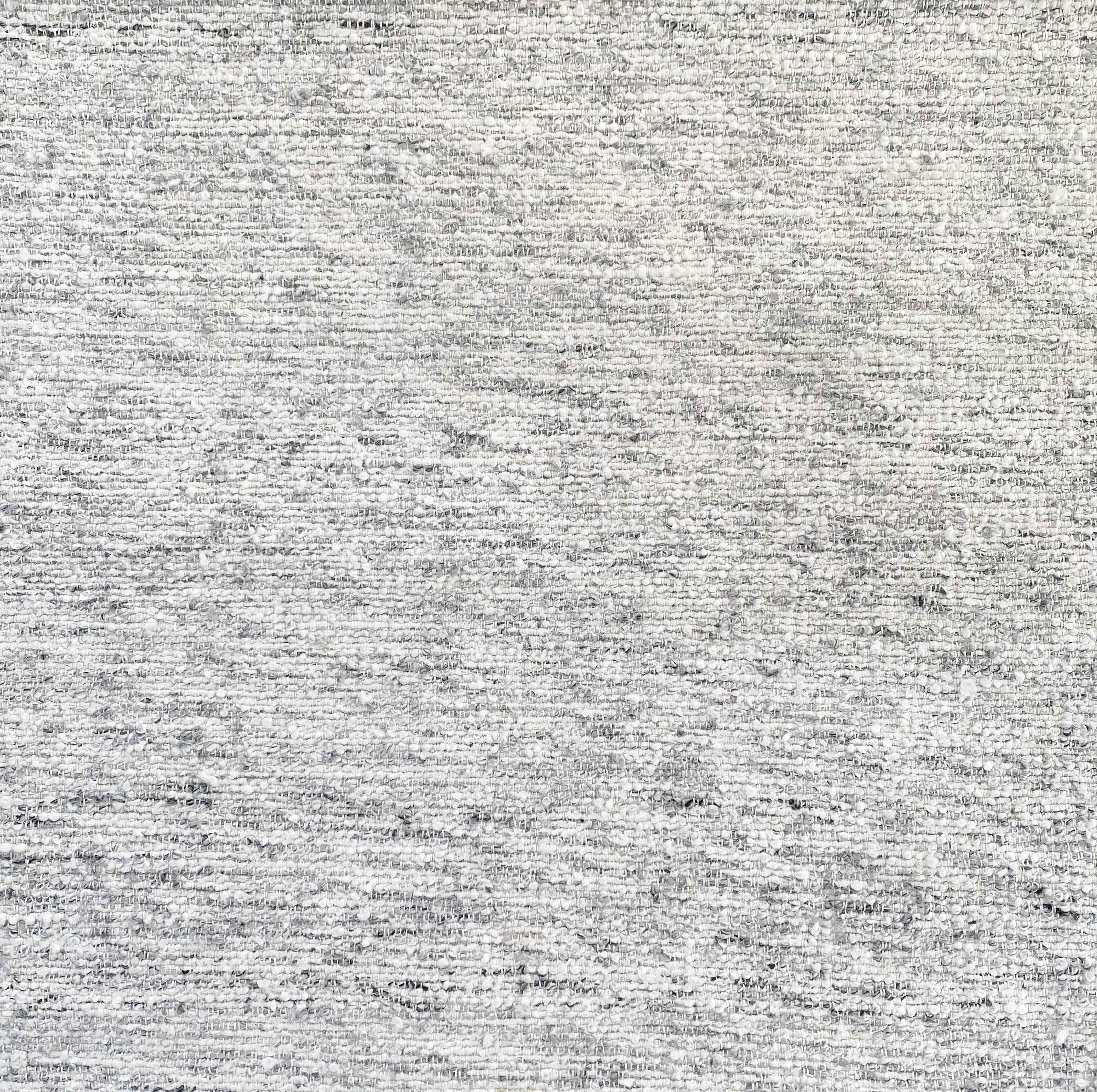 /Broadloom/Cutting Edge/Iza_Silver Hair.jpg